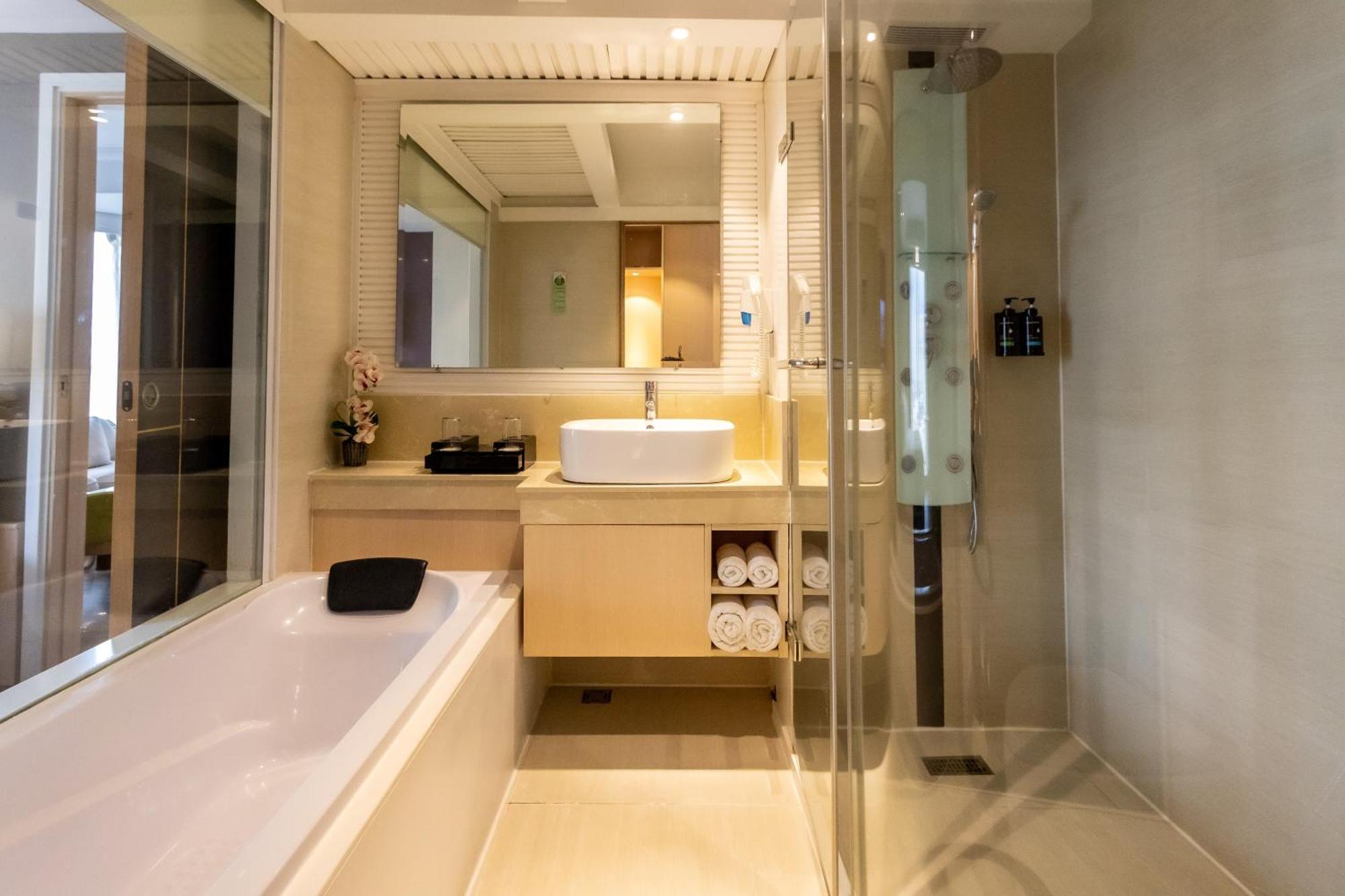 The Bazaar Hotel Bangkok Eksteriør billede