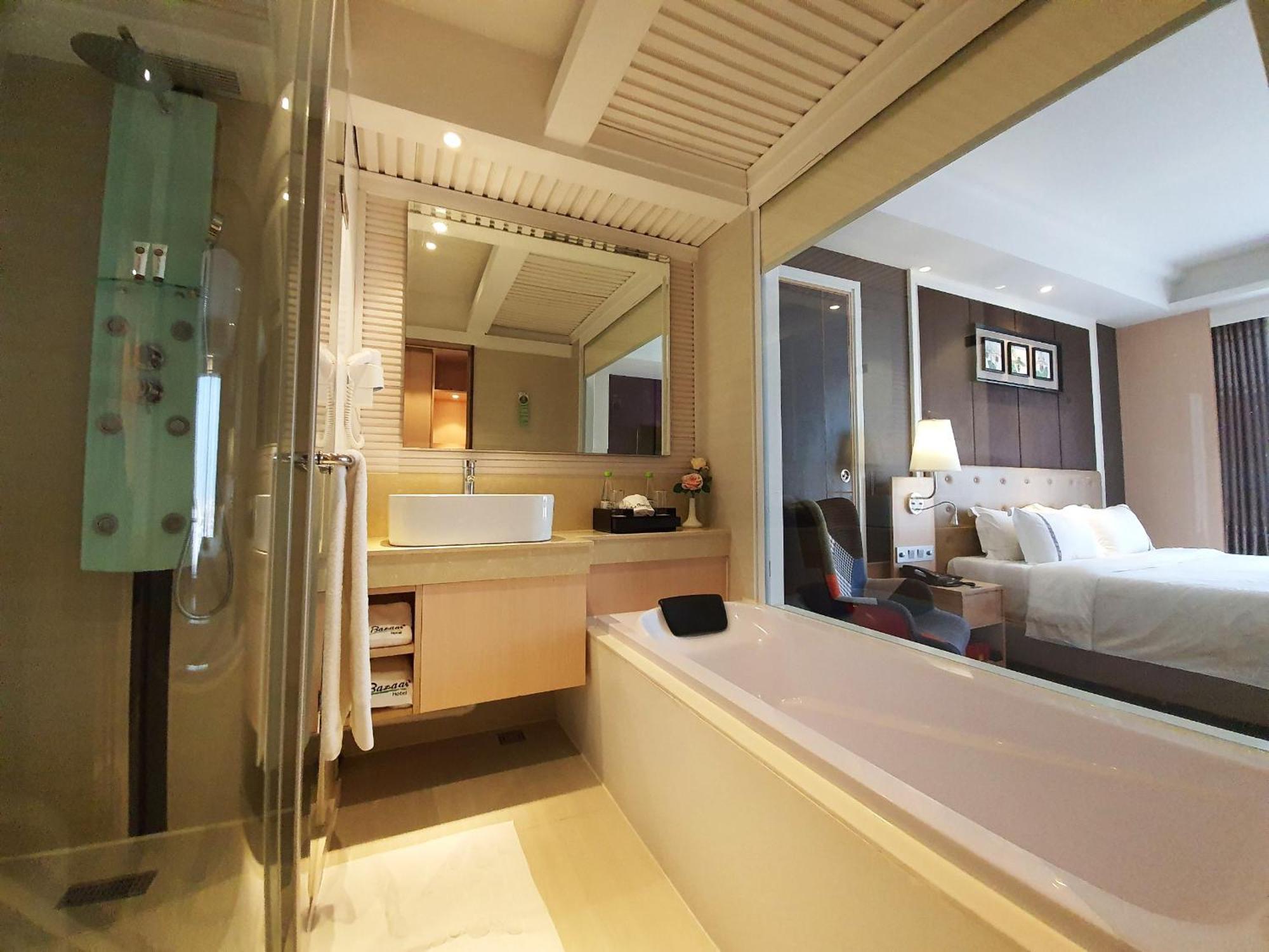 The Bazaar Hotel Bangkok Eksteriør billede